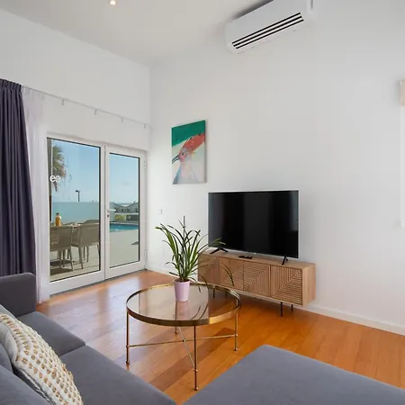 Ereza Royal Family Hoopoe 121 Villa